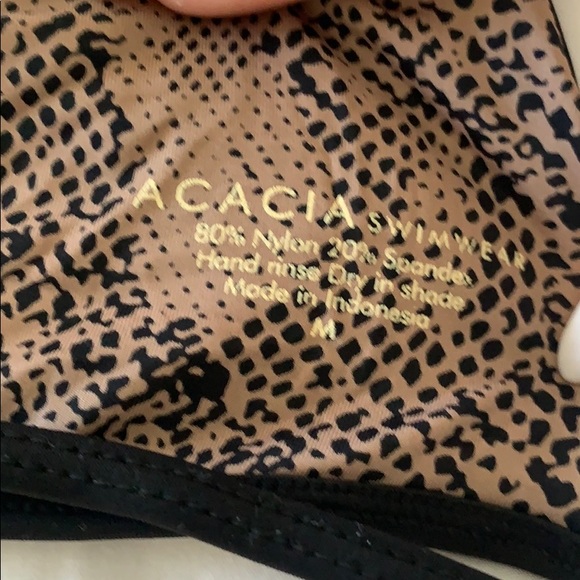 Acacia black top - Picture 3 of 3